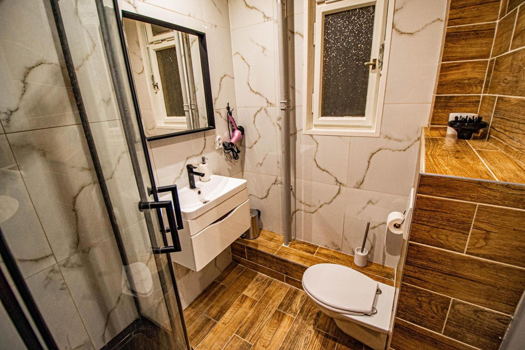 Cozy Studio In The Main City Center Prága Kültér fotó